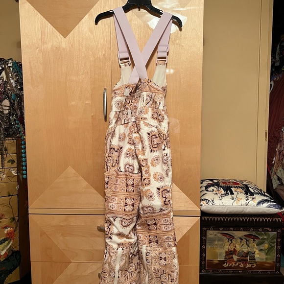 NWT FP Movement Alpine Glow Printed Snow Bib / Brushed Sail Paisley - Picture 5 of 7